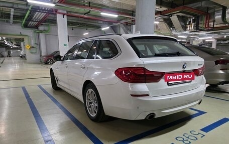 BMW 5 серия, 2017 год, 2 400 000 рублей, 4 фотография