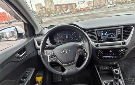 Hyundai Solaris II рестайлинг, 2018 год, 1 625 000 рублей, 14 фотография