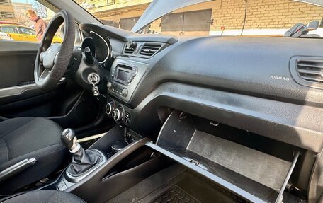 KIA Rio III рестайлинг, 2013 год, 849 000 рублей, 10 фотография