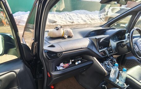 Toyota Esquire I, 2016 год, 1 900 000 рублей, 17 фотография