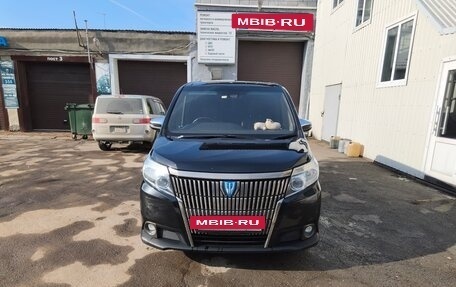 Toyota Esquire I, 2016 год, 1 900 000 рублей, 2 фотография