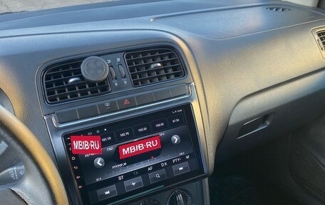 Volkswagen Polo VI (EU Market), 2011 год, 460 000 рублей, 11 фотография