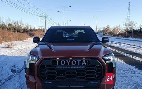 Toyota Tundra, 2024 год, 13 150 000 рублей, 2 фотография