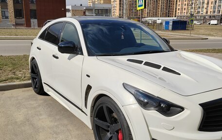 Infiniti QX70, 2014 год, 2 099 000 рублей, 3 фотография