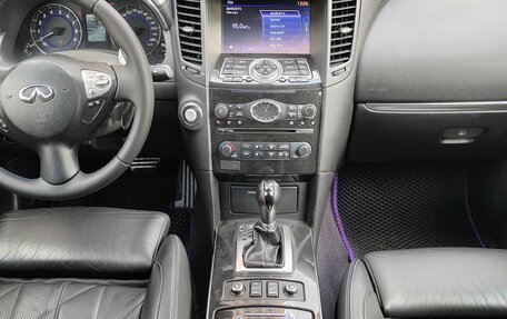 Infiniti QX70, 2014 год, 2 099 000 рублей, 7 фотография