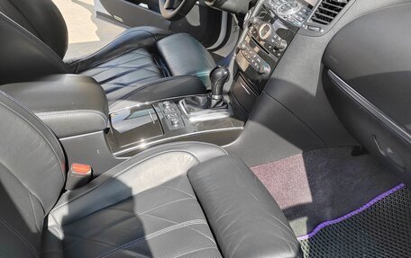 Infiniti QX70, 2014 год, 2 099 000 рублей, 9 фотография