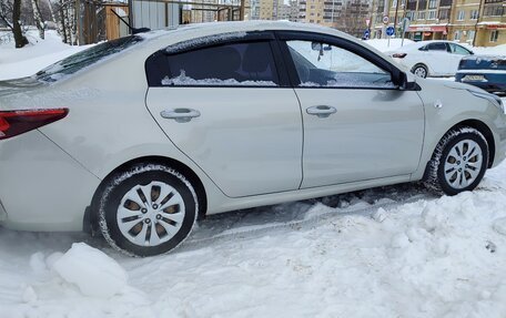 KIA Rio IV, 2018 год, 1 225 000 рублей, 2 фотография