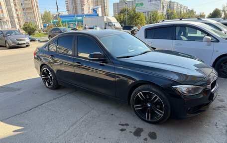 BMW 3 серия, 2014 год, 1 750 000 рублей, 3 фотография