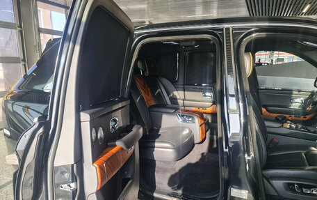 Rolls-Royce Cullinan, 2019 год, 31 000 000 рублей, 18 фотография