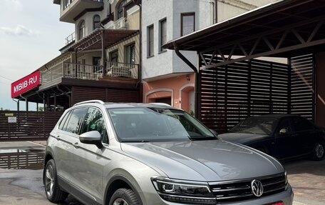 Volkswagen Tiguan II, 2020 год, 3 800 000 рублей, 1 фотография