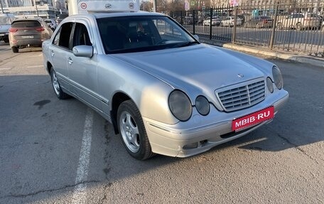 Mercedes-Benz E-Класс, 1999 год, 430 000 рублей, 1 фотография