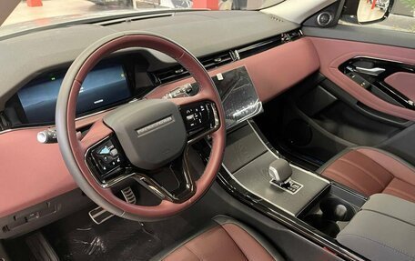 Land Rover Range Rover Evoque II, 2025 год, 6 180 000 рублей, 20 фотография