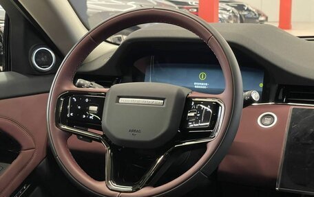 Land Rover Range Rover Evoque II, 2025 год, 6 180 000 рублей, 37 фотография