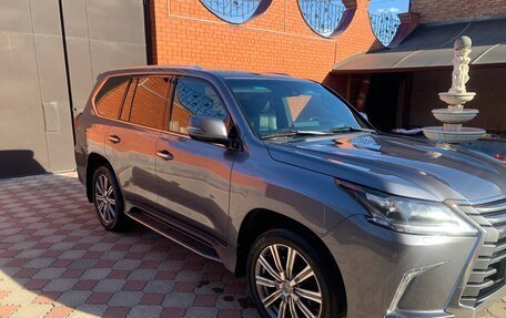 Lexus LX III, 2016 год, 7 000 000 рублей, 2 фотография