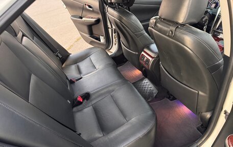 Toyota Camry, 2012 год, 1 890 000 рублей, 14 фотография