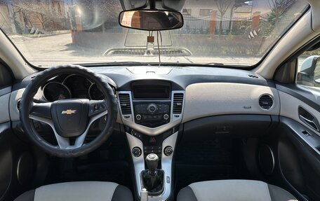 Chevrolet Cruze II, 2011 год, 620 000 рублей, 16 фотография