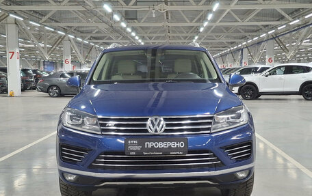 Volkswagen Touareg III, 2016 год, 3 099 000 рублей, 2 фотография