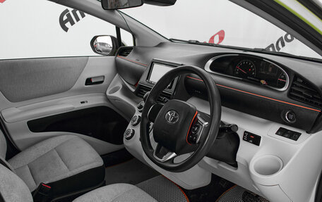 Toyota Sienta II, 2017 год, 1 350 000 рублей, 8 фотография