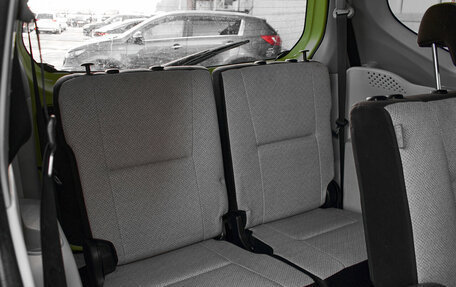 Toyota Sienta II, 2017 год, 1 350 000 рублей, 20 фотография