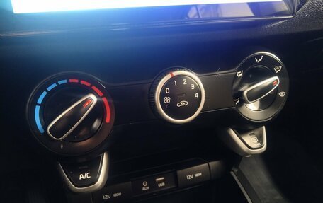 KIA Rio IV, 2017 год, 1 276 800 рублей, 12 фотография