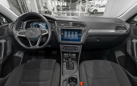 Volkswagen Tiguan II, 2021 год, 3 420 000 рублей, 8 фотография