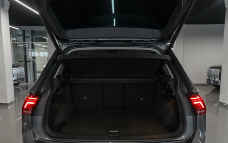 Volkswagen Tiguan II, 2021 год, 3 420 000 рублей, 23 фотография