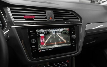 Volkswagen Tiguan II, 2021 год, 3 420 000 рублей, 18 фотография