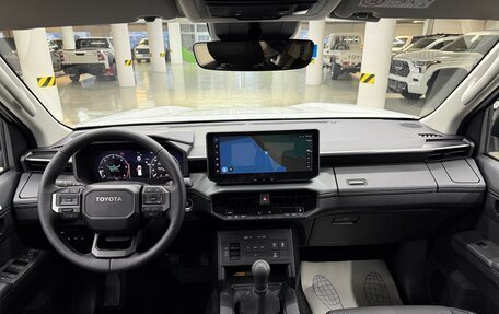 Toyota Hilux, 2025 год, 7 480 000 рублей, 5 фотография