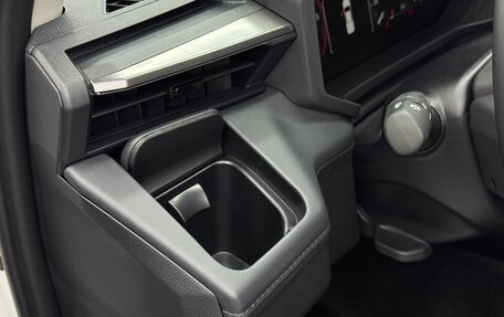 Toyota Hilux, 2025 год, 7 480 000 рублей, 12 фотография