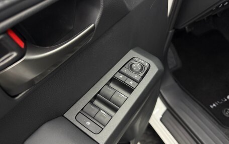 Toyota Hilux, 2025 год, 7 480 000 рублей, 10 фотография