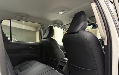 Toyota Hilux, 2025 год, 7 480 000 рублей, 22 фотография