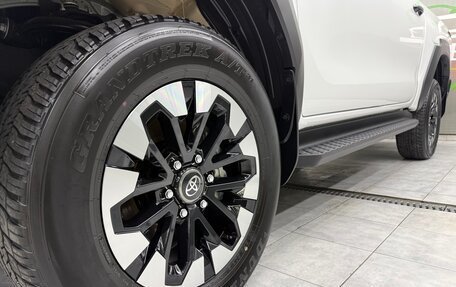 Toyota Hilux, 2025 год, 7 480 000 рублей, 24 фотография