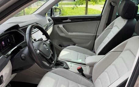 Volkswagen Tiguan II, 2020 год, 3 800 000 рублей, 5 фотография