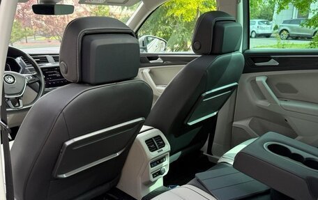 Volkswagen Tiguan II, 2020 год, 3 800 000 рублей, 11 фотография