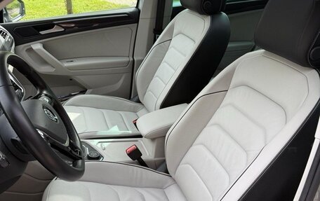 Volkswagen Tiguan II, 2020 год, 3 800 000 рублей, 6 фотография