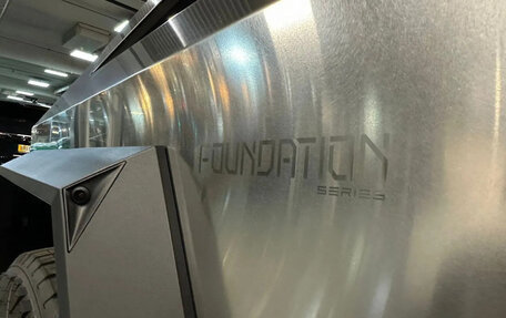 Tesla Cybertruck, 2025 год, 21 000 000 рублей, 8 фотография