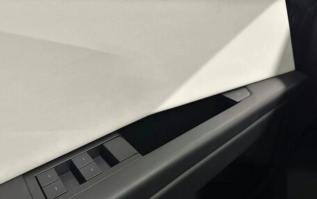 Tesla Cybertruck, 2025 год, 21 000 000 рублей, 20 фотография