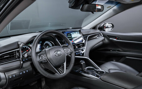 Toyota Camry, 2023 год, 3 100 000 рублей, 8 фотография