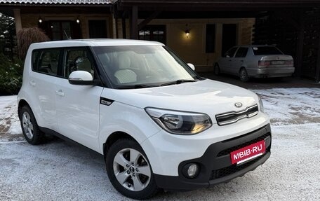 KIA Soul II рестайлинг, 2018 год, 1 590 000 рублей, 7 фотография