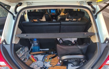 Nissan Tiida, 2010 год, 1 050 000 рублей, 15 фотография