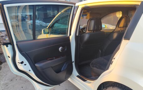 Nissan Tiida, 2010 год, 1 050 000 рублей, 13 фотография