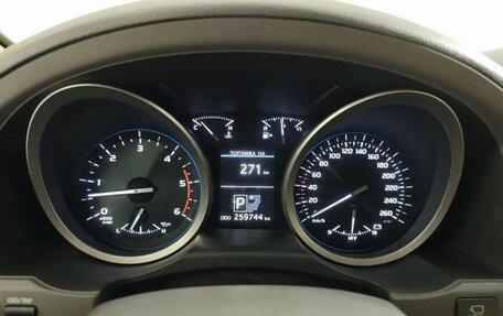 Toyota Land Cruiser 200, 2013 год, 3 490 000 рублей, 9 фотография