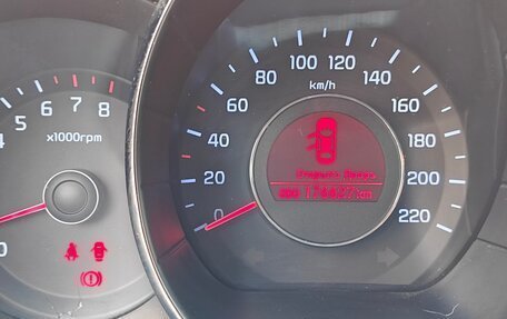 KIA Rio III рестайлинг, 2014 год, 820 000 рублей, 10 фотография