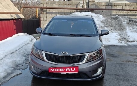 KIA Rio III рестайлинг, 2014 год, 820 000 рублей, 2 фотография