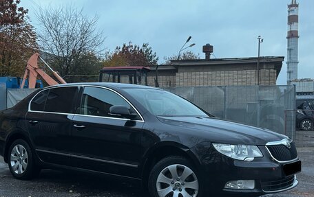 Skoda Superb III рестайлинг, 2011 год, 1 200 000 рублей, 3 фотография