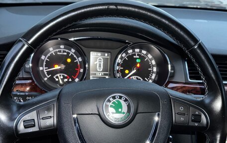 Skoda Superb III рестайлинг, 2011 год, 1 200 000 рублей, 8 фотография