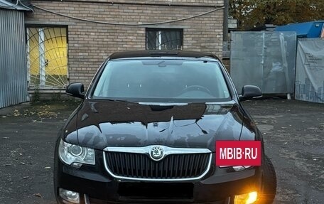 Skoda Superb III рестайлинг, 2011 год, 1 200 000 рублей, 2 фотография