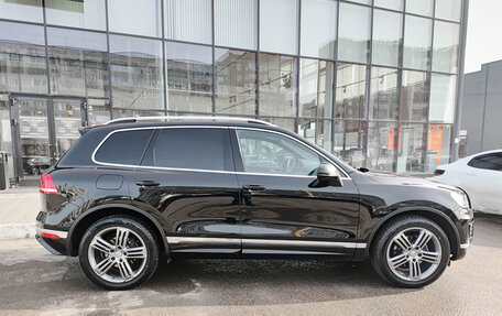 Volkswagen Touareg III, 2017 год, 3 280 000 рублей, 8 фотография