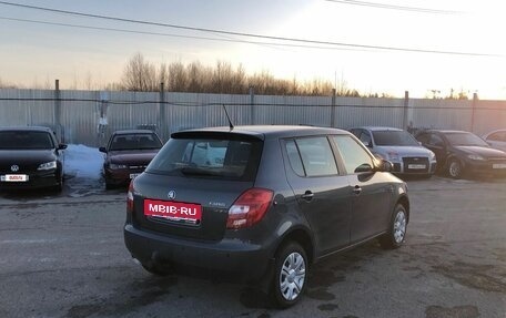 Skoda Fabia II, 2013 год, 869 000 рублей, 2 фотография