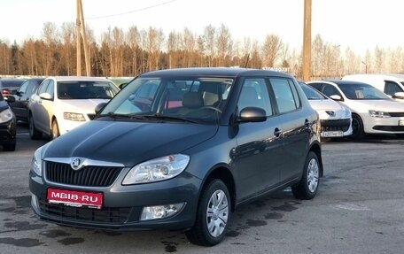 Skoda Fabia II, 2013 год, 869 000 рублей, 1 фотография